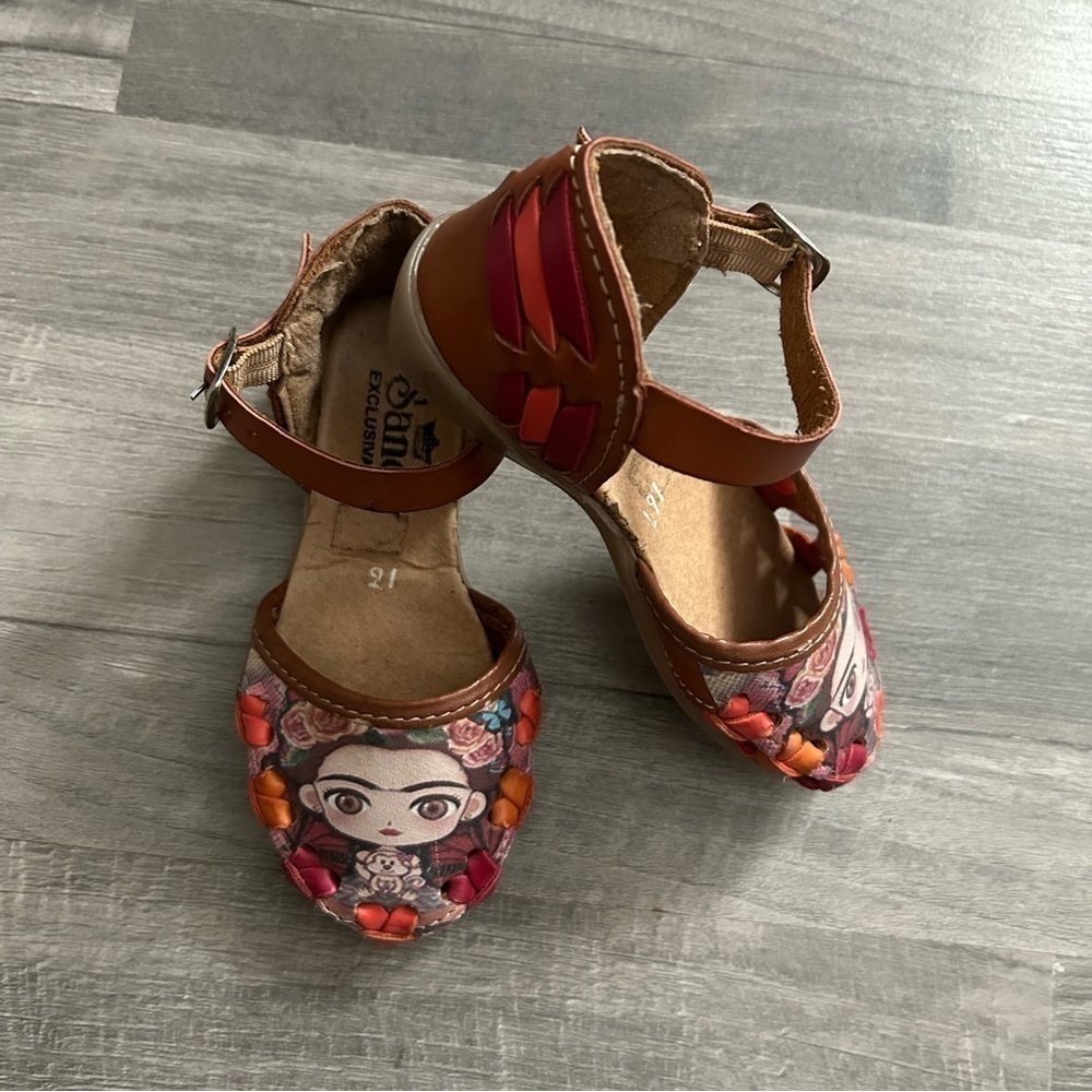 Toddler Girls Little Frida's Leather Huaraches Mexican Sandals - Picture 3 of 5